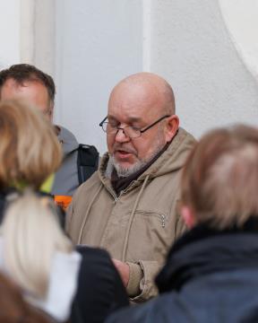 Igor Štemberger (OI JSKD Ilirska Bistrica) bere Kettejevo pesem Naš mesija